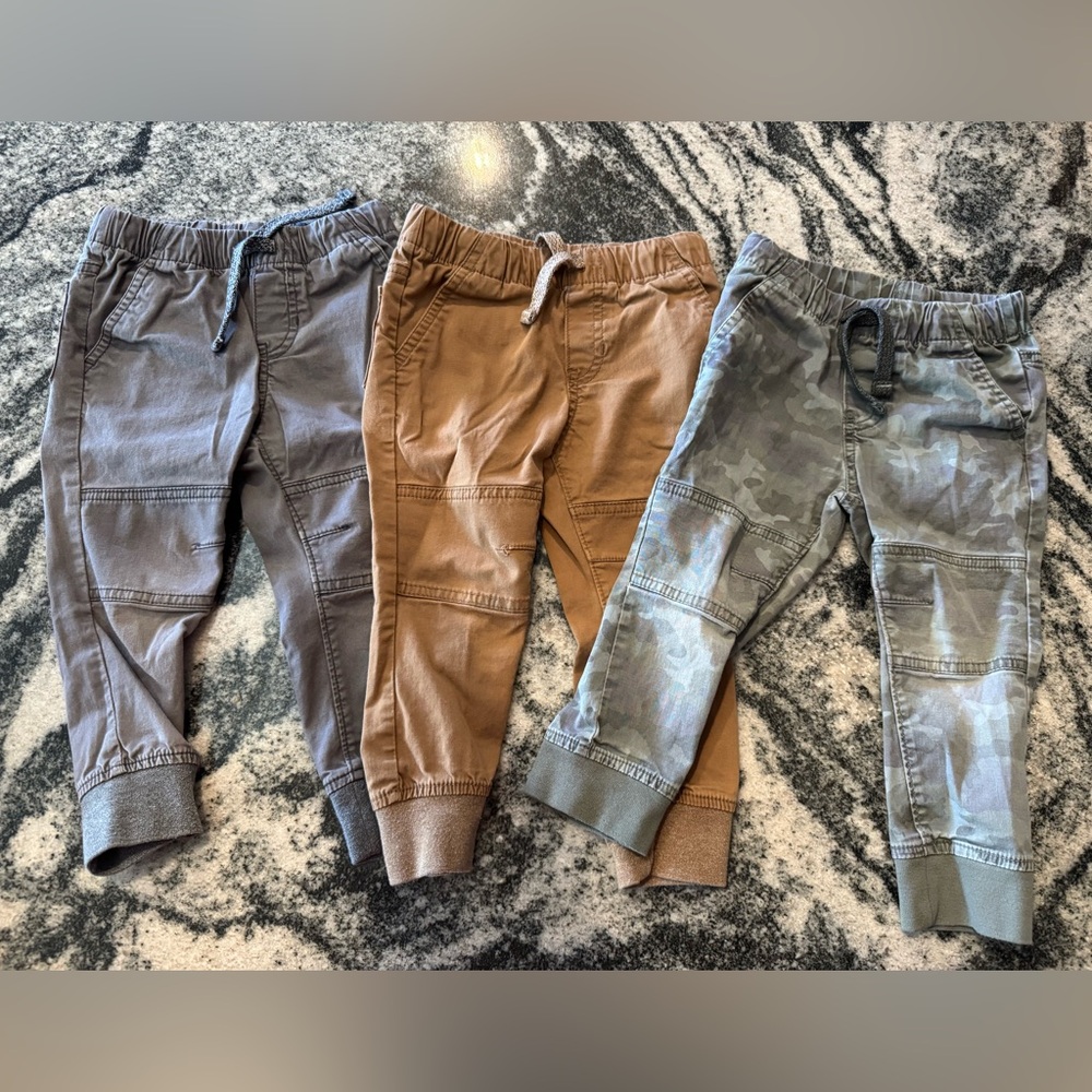 2T boys cat and jack pants.